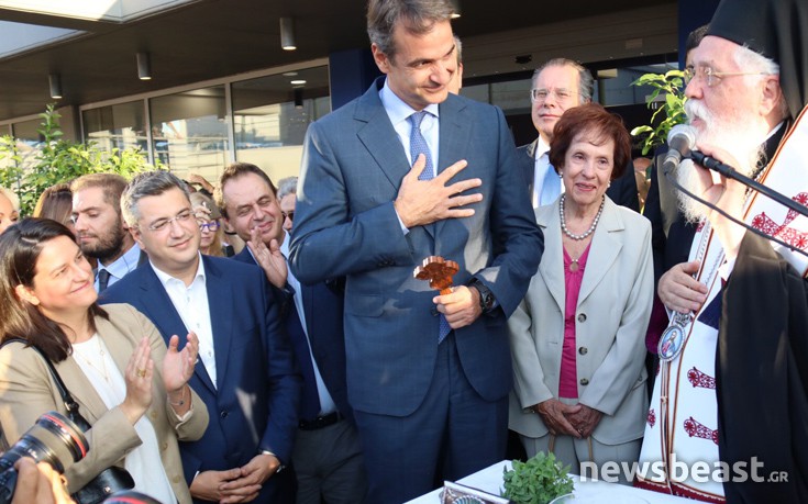 Εγκαίνια για τα νέα γραφεία της ΝΔ στην Πειραιώς