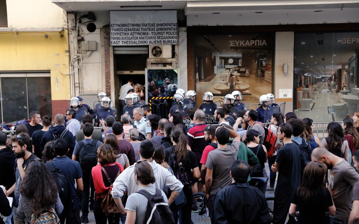 Αποχή συμβολαιογράφων από πλειστηριασμούς