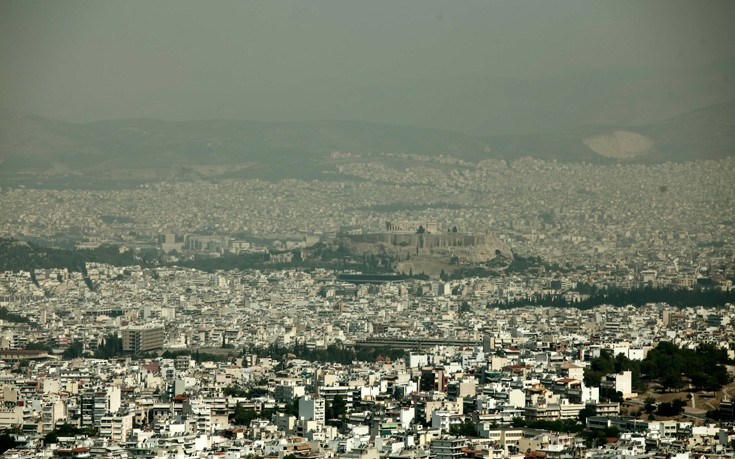 Η Κομισιόν «τραβά» το αυτί της Ελλάδας για την ατμοσφαιρική ρύπανση