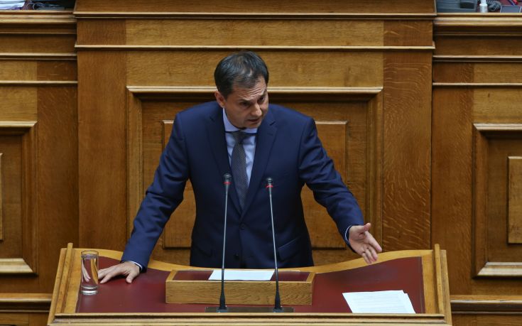 Θεοχάρης: Δεν είμαι σε συζητήσεις με ΠΑΣΟΚ και ΝΔ