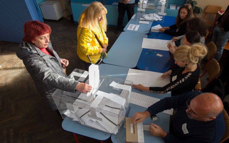 Ο Ράντεφ επικρατεί στις προεδρικές εκλογές της Βουλγαρίας