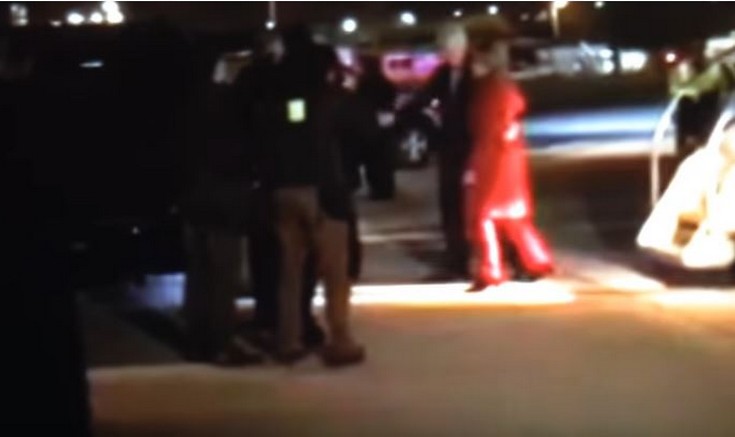 Νέο βίντεο δίνει τροφή στα σενάρια για την υγεία της Κλίντον