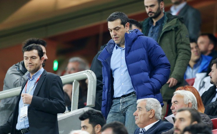 Ο διάλογος Τσίπρα με τους παίκτες της Εθνικής για το χρέος, τον Ομπάμα και το γκολ στο 93’