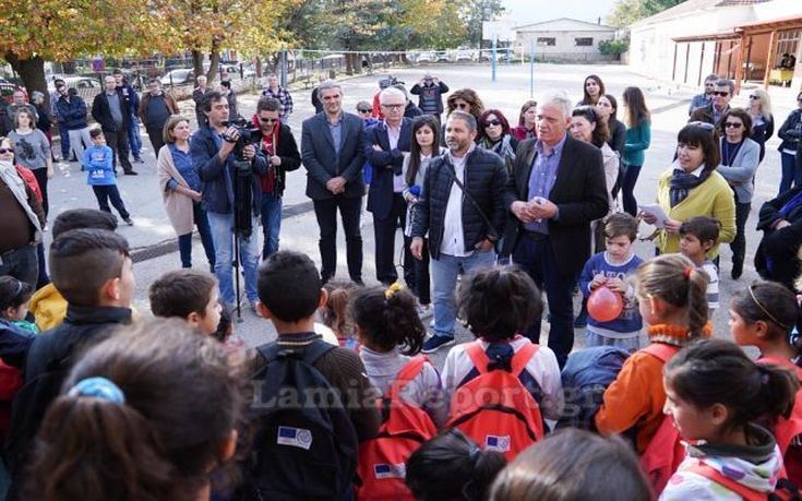 Χάος στο Μοσχοχώρι Λαμίας για τη φοίτηση των προσφυγόπουλων