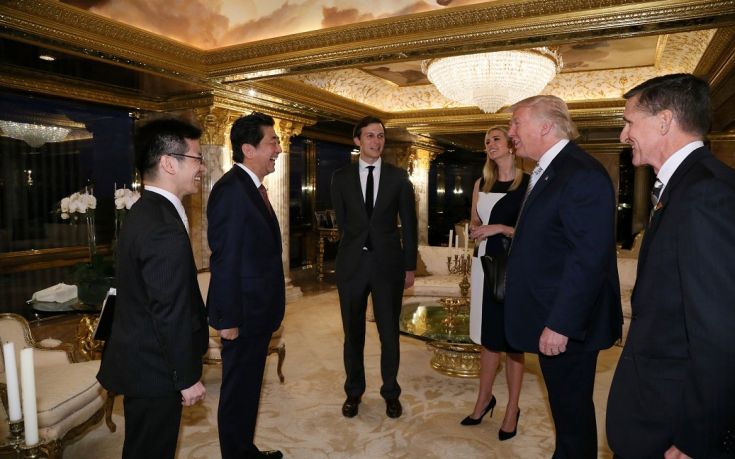 Με την Ιβάνκα παρούσα η συνάντηση του Ντόναλντ Τραμπ με τον Ιάπωνα πρωθυπουργό