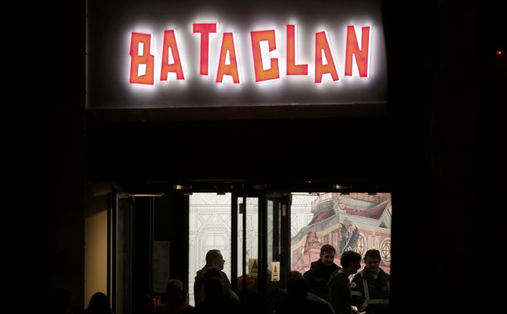 Άγνωστοι έκλεψαν έργο του Banksy στην έξοδο κινδύνου του Bataclan