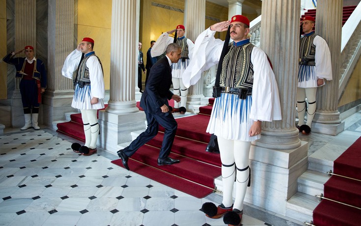 Άγνωστες φωτογραφίες από το ταξίδι του Μπαράκ Ομπάμα στην Ελλάδα