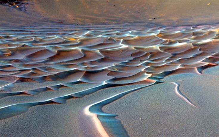 Απίστευτες φωτογραφίες από την επιφάνεια του Άρη