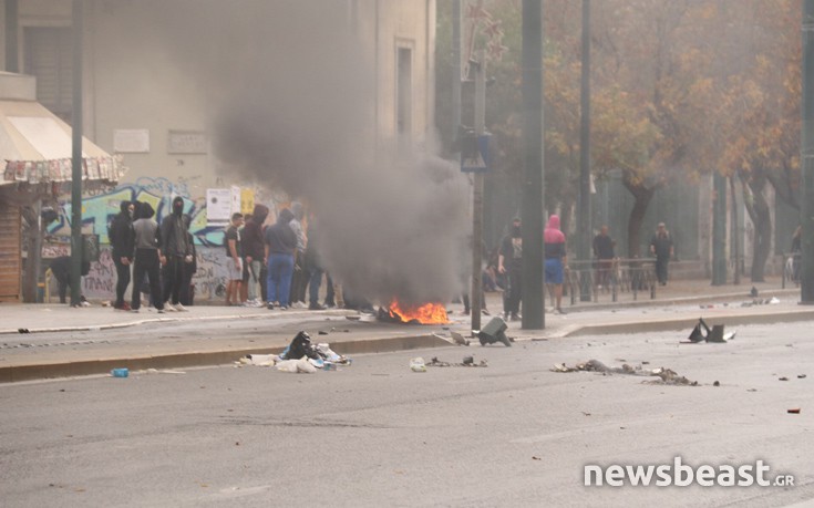 Επεισόδια στο Πολυτεχνείο, κλειστή η Πατησίων