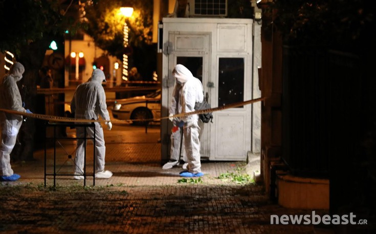Επίθεση με χειροβομβίδα στη Γαλλική Πρεσβεία στο κέντρο της Αθήνας
