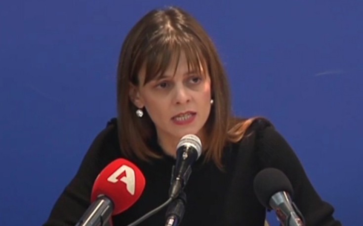 Αχτσιόγλου: Το μεγάλο στοίχημα είναι η επιβολή της νομιμότητας στην αγορά εργασίας