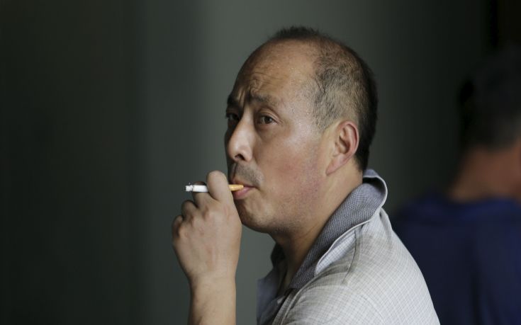 Η Κίνα μπλοκάρει το κάπνισμα στους δημόσιους χώρους