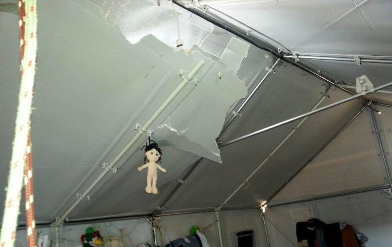 Νέα επεισόδια με μολότοφ και ξυλοδαρμούς αλληλέγγυων στη Χίο