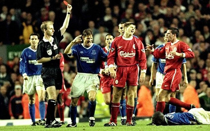 steven_gerrard-redcard