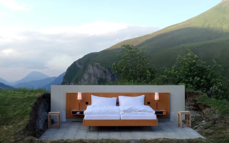 Απολαύστε τον ύπνο σας στο ελβετικό ξενοδοχείο χωρίς τοίχους