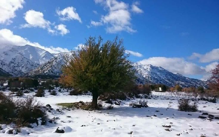 Πολλά προβλήματα στην Κρήτη από τον χιονιά