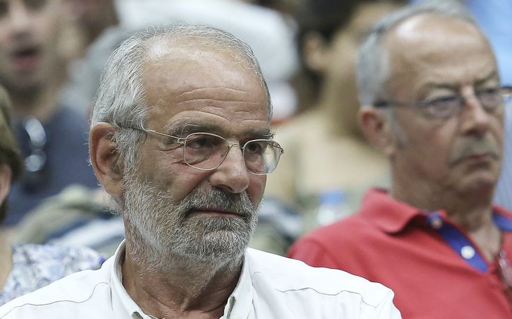 Αλαβάνος: Μόνο πιωμένος ο Τσίπρας μπορεί να μπερδεύει τα νησιά