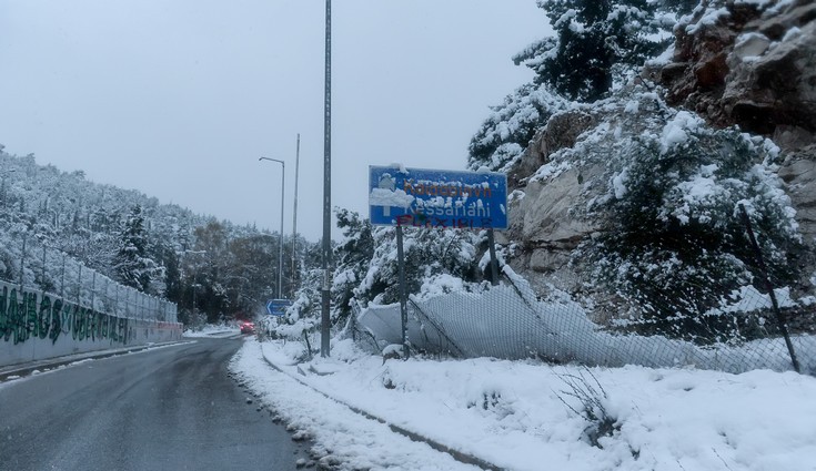 Ο Σάκης Αρναούτογλου προειδοποιεί για «ασυγκράτητο κύμα ψύχους»