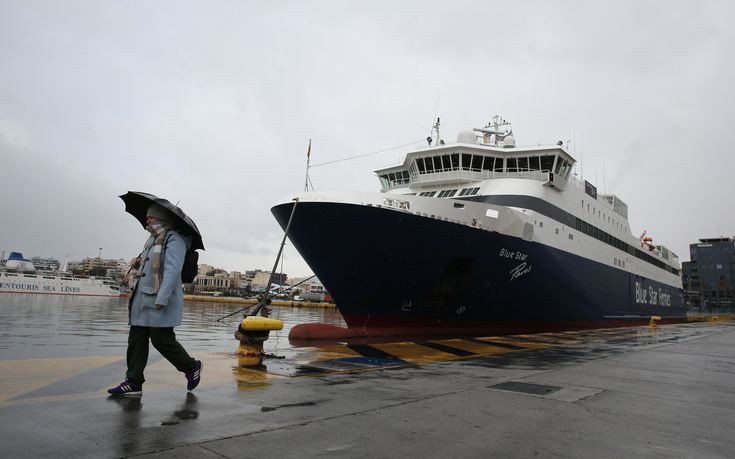 Έπεσαν οι άνεμοι, κανονικά τα δρομολόγια πλοίων από Πειραιά