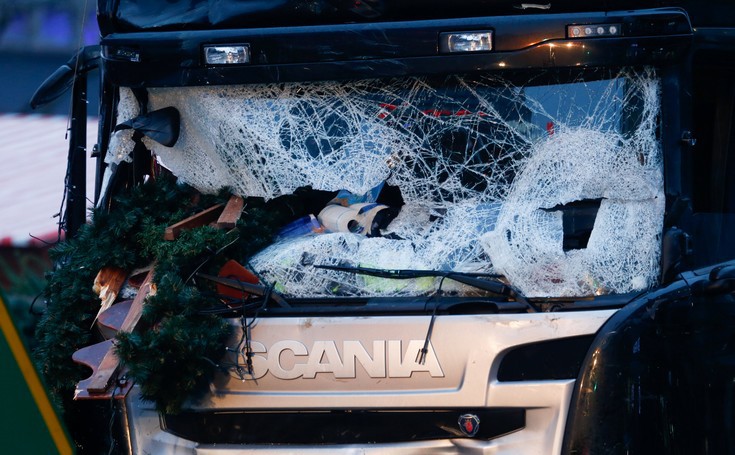 Ανθρωποκυνηγητό για τον οδηγό του φορτηγού του τρόμου στο Βερολίνο