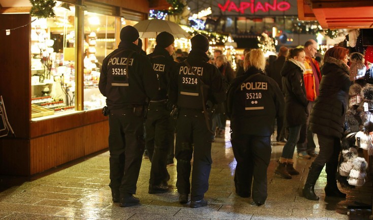 Συναγερμός και συλλήψεις στη Γερμανία για σχέδιο επίθεσης σε εμπορικό κέντρο