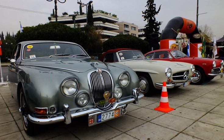 Πανέμορφα ιστορικά αυτοκίνητα δίνουν ραντεβού στο Καλλιμάρμαρο