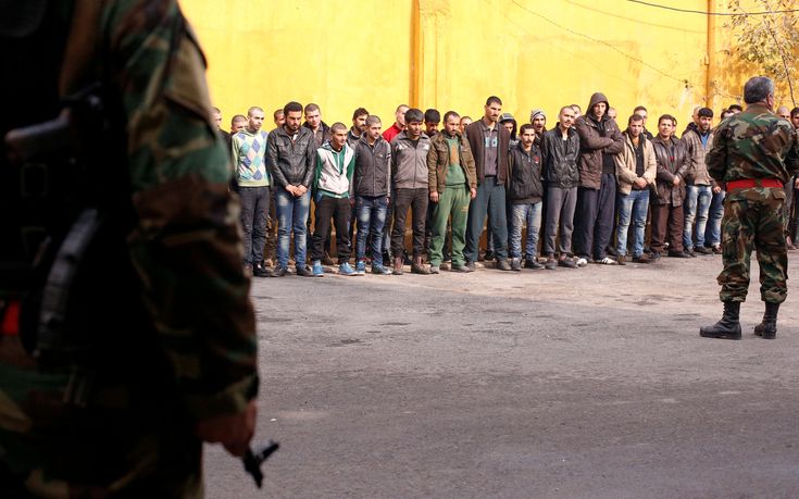 Παραστρατιωτικοί άνοιξαν πυρ εναντίον τραυματισμένων ανταρτών στο Χαλέπι