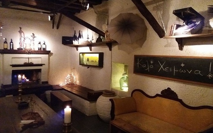 Τις Παρασκευές στο Isidora Galley bar μυούμαστε στον κόσμο του κρασιού