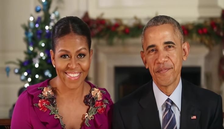Με χαμόγελα και αστεία το χριστουγεννιάτικο μήνυμα των Ομπάμα
