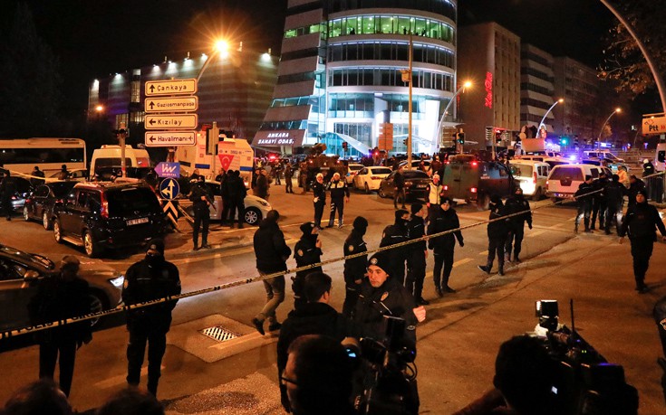 Χωρίς σωματοφύλακα ο Καρλόφ όταν δέχθηκε την επίθεση