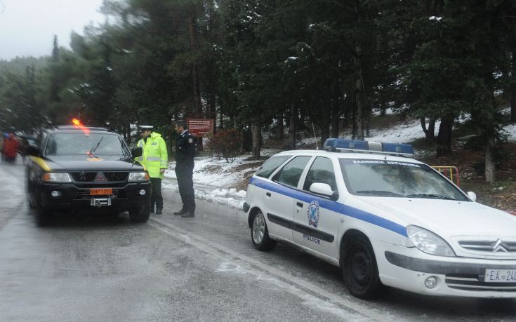 Ποιοι δρόμοι είναι κλειστοί ή χρειάζονται αλυσίδες λόγω χιονιού και παγετού