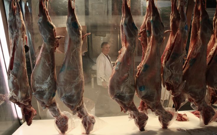 «Ή θα φάνε τα ντουβάρια ή αμφιβόλου ποιότητας κρέατα το Πάσχα οι Έλληνες»