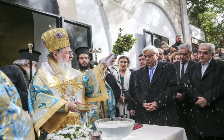 Παυλόπουλος: Το φως της Χριστιανοσύνης να οδηγεί τα βήματά μας