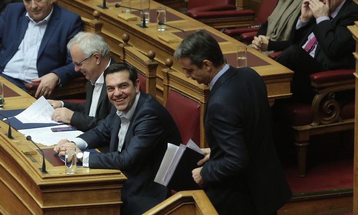 «Μάχη» Τσίπρα &#8211; Μητσοτάκη για τη Φώφη και κόντρες για τον ΔΟΛ