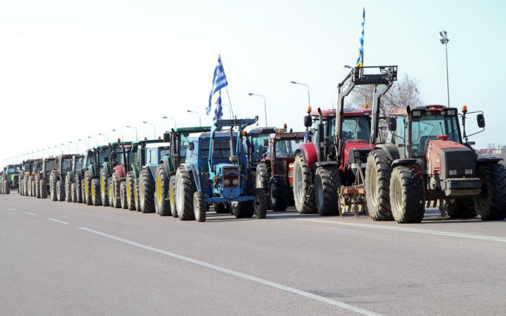 Αγρότες της Ηλείας έκλεισαν την εθνική οδό Πατρών &#8211; Πύργου