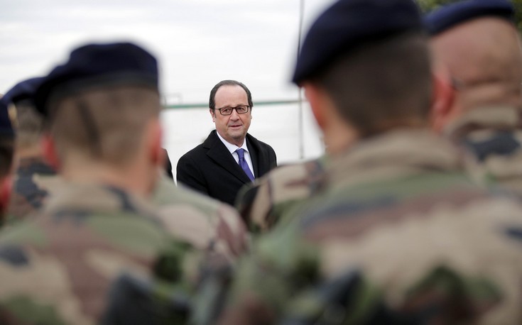 Ολάντ: Η αντιμετώπιση του Ισλαμικού Κράτους στο Ιράκ αποτρέπει επιθέσεις στη Γαλλία