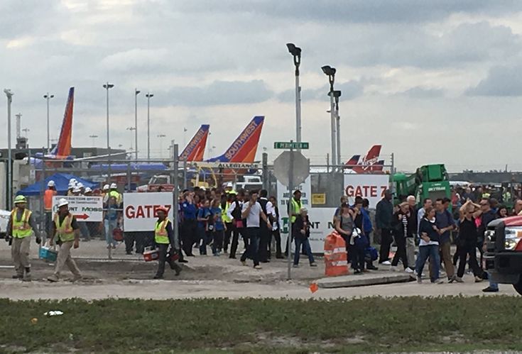 Αιματηρή επίθεση σε αεροδρόμιο της Φλόριντα με 5 νεκρούς και 8 τραυματίες