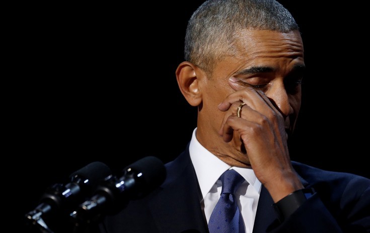 Ο Ομπάμα με δάκρυα στα μάτια αποχαιρέτησε τον αμερικανικό λαό