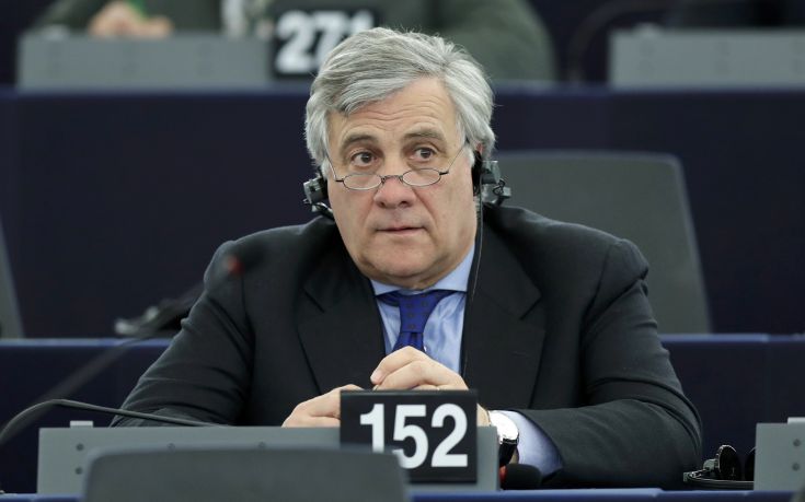 «Καλούμε τους συμπατριώτες μας να επιστρέψουν από τον Λίβανο», έγραψε στο «Χ» ο Ιταλός υπουργός εξωτερικών