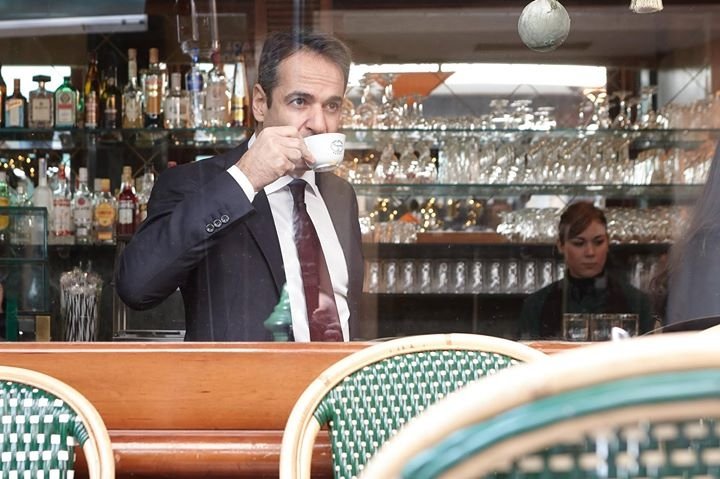 Πρωτοχρονιάτικο tweet του Μητσοτάκη για την αύξηση του φόρου στον καφέ
