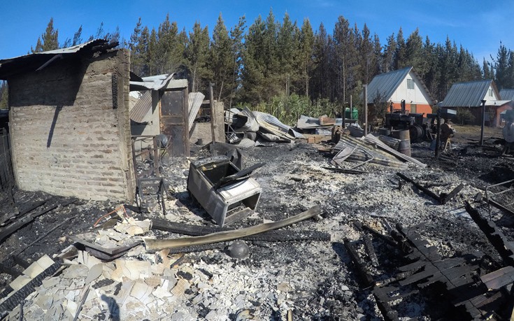 ΧΙΛΗ ΦΩΤΙΑ ΧΙΛΗ ΦΩΤΙΑ