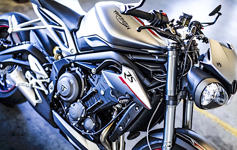 Το νέο Triumph Street Triple είναι στην πραγματικότητα τρία: τα S, R και RS