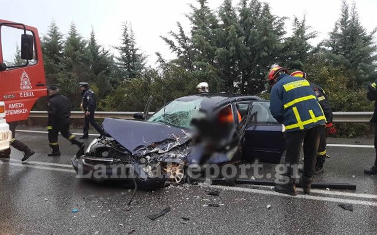 Θανατηφόρο τροχαίο αυτοκινήτου με νταλίκα έξω από τη Λαμία