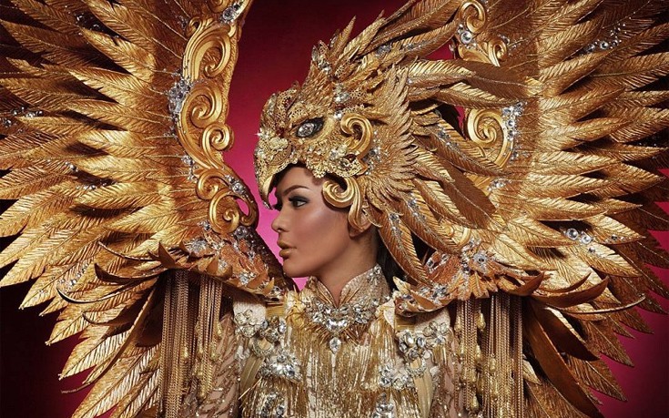 Τα φανταχτερά κοστούμια για τα καλλιστεία Μις Υφήλιος