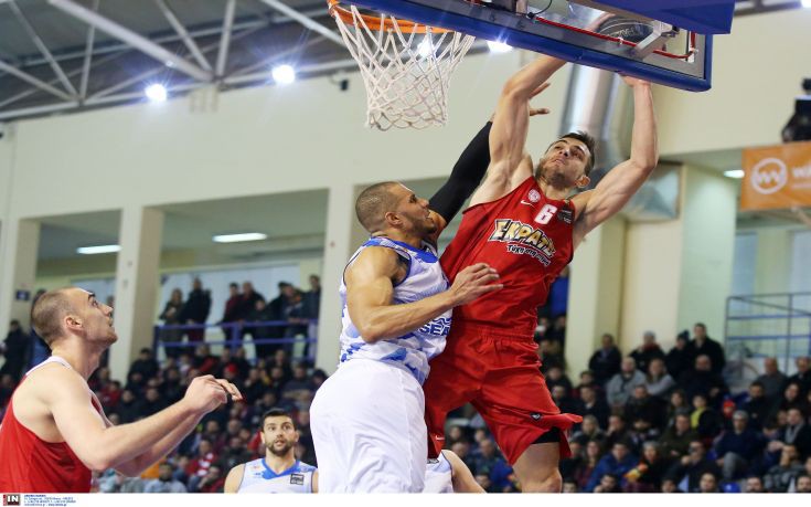 Αήττητος ο Ολυμπιακός
