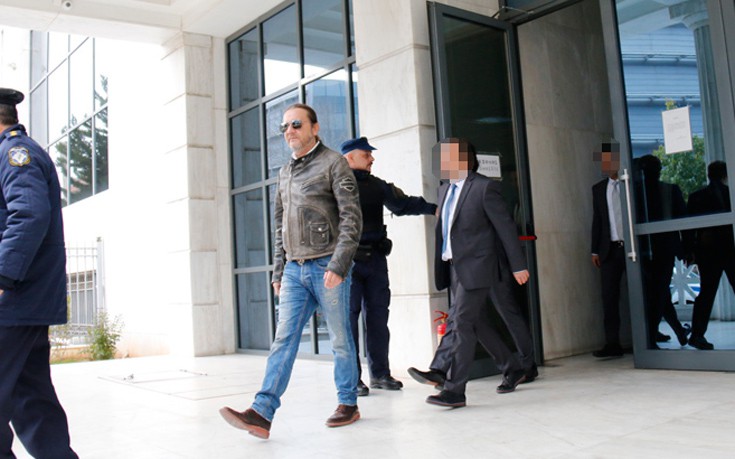 Νόμιμη η παράταση της κράτησης των οκτώ Τούρκων