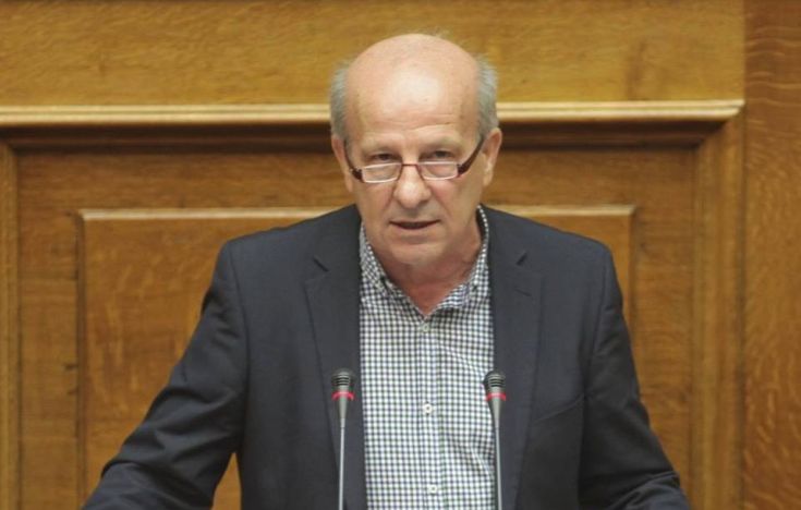 Βουλευτής του ΣΥΡΙΖΑ δεν αποκλείει το ενδεχόμενο δημοψηφίσματος