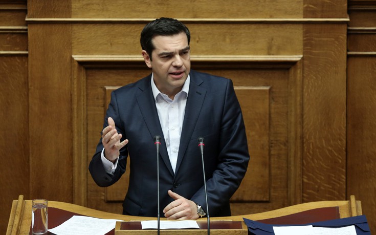 Ο Τσίπρας απαντά στη Βουλή για τη διαφθορά