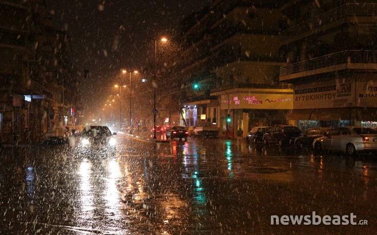 Κυκλοφοριακά προβλήματα στην Αττική λόγω της χιονόπτωσης