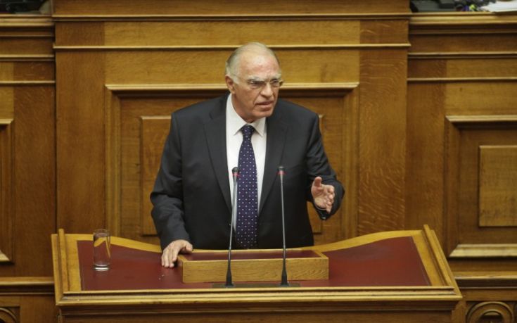 Λεβέντης: Ο κόσμος να μπαίνει με ταυτότητα στα νοσοκομεία